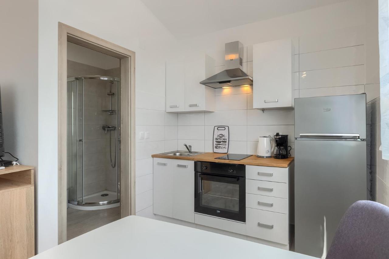 Apartments Medulin 2217 Экстерьер фото