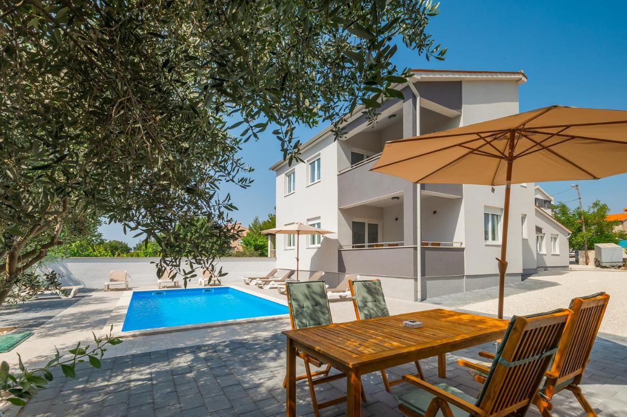 Apartments Medulin 2217 Экстерьер фото