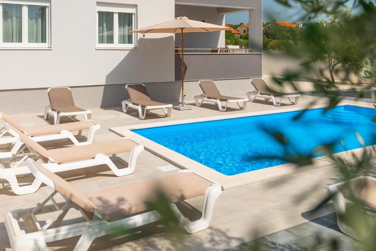 Apartments Medulin 2217 Экстерьер фото